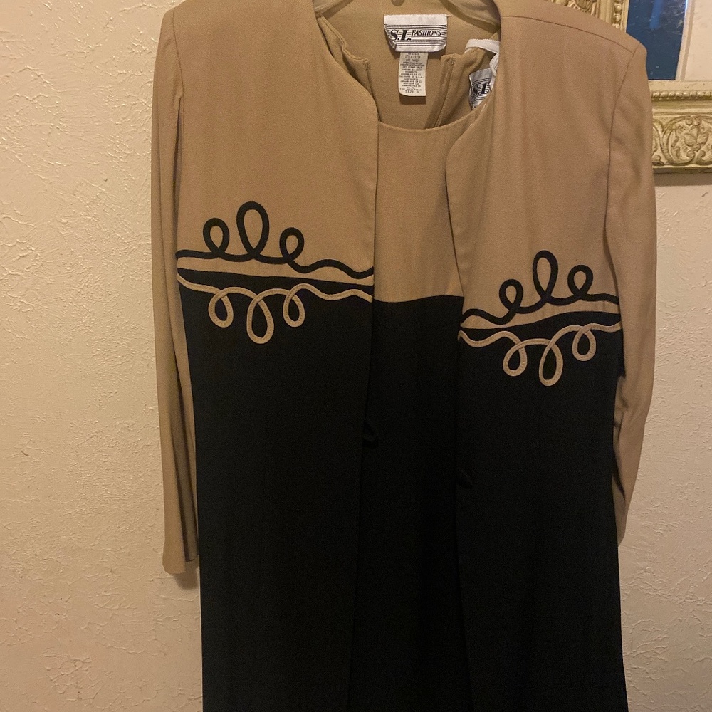 Women’s Dress and Jacket Suit